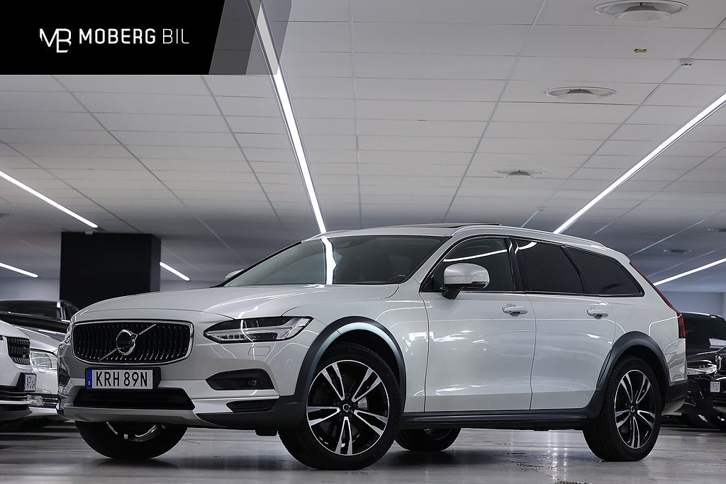 Volvo V90 Cross Country 250hk Skinn H/K Pano Drag