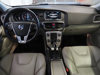 Halvkombi Volvo V40 14 av 22