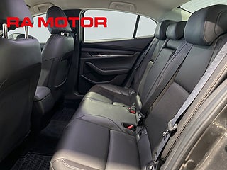 Sedan Mazda 3 11 av 28