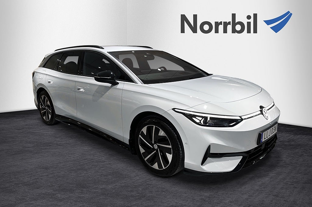 Volkswagen ID.7 Tourer Edition 77kwh 286hk Drag Värmare