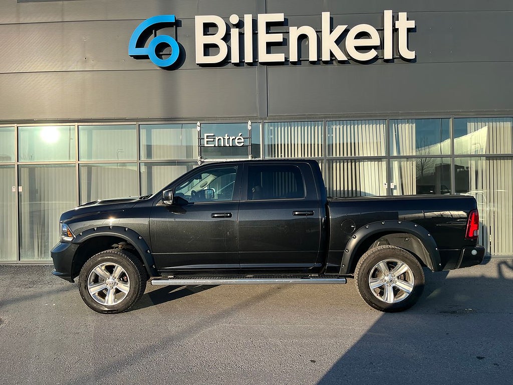 RAM 1500 Crew Cab 5.7 V8 Hemi 4X4 Sport Luftfjädring