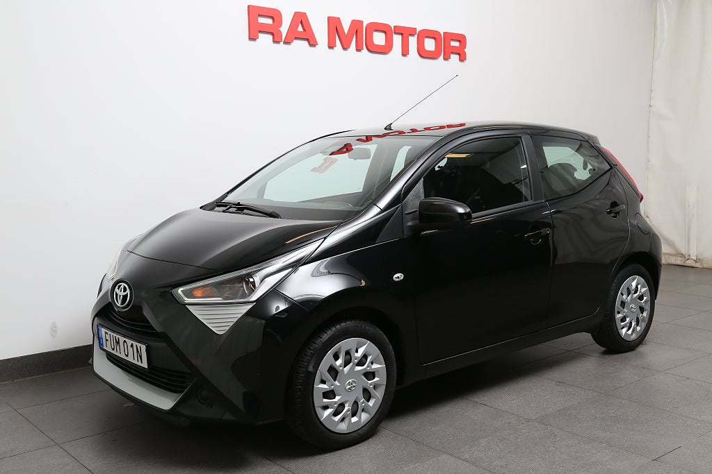 Toyota Aygo 1,0 VVT-i X-PLAY 5-dörrar CarPlay Kamera 2019