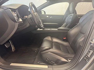 Volvo V60 T5 R-Design/M-värm/Navi/Pano/360°/Rattvärme/H&K