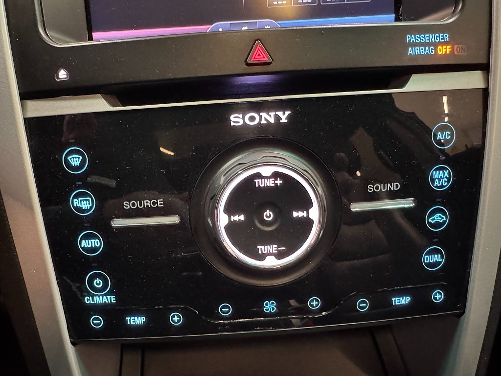 Ford Explorer 2013 - miniatyr 26