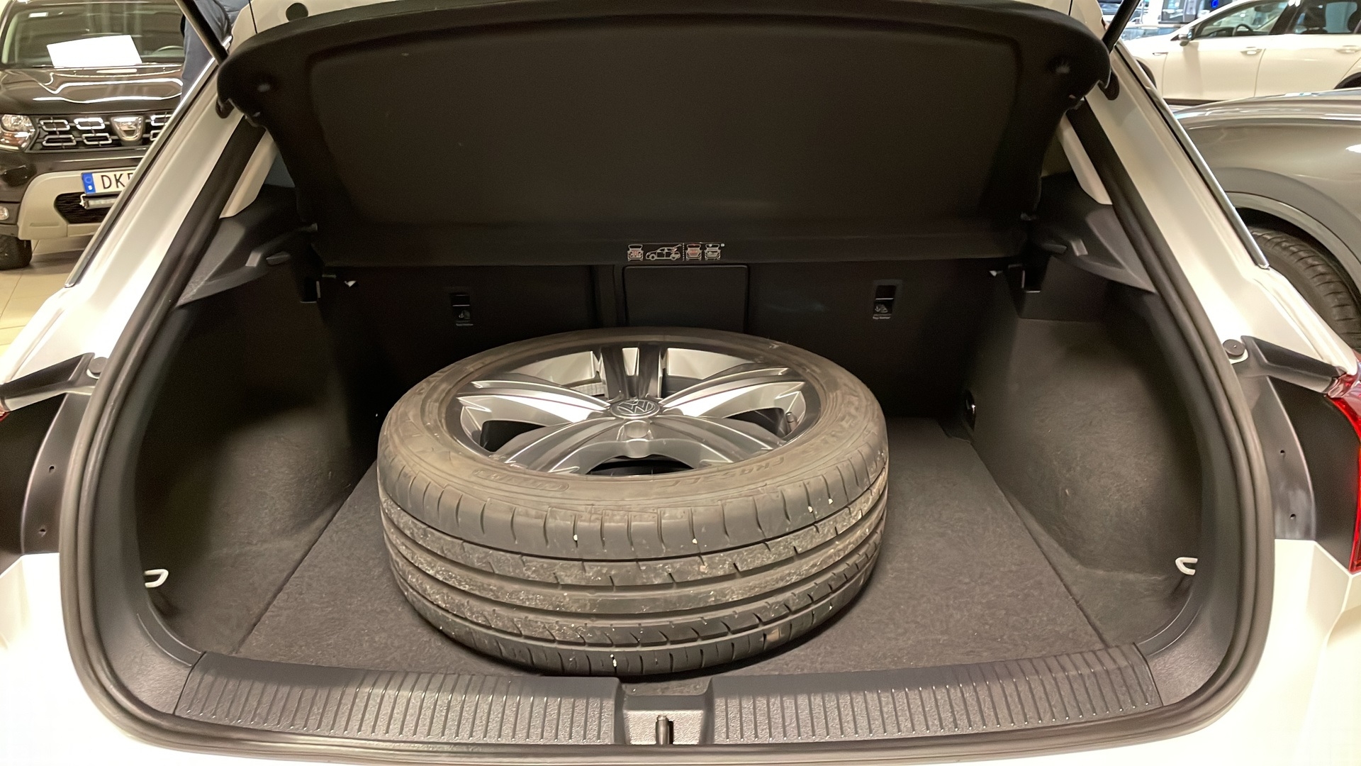 Volkswagen T-Roc 1.0 TSI 115 HK R-LINE 2020, photo 5/43