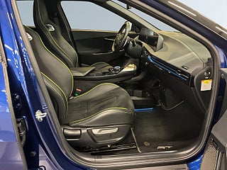 Kia EV6 GT AWD 585 hk S&Vhjul/Taklucka/360/Meridian/HuD/Ambient – bild 10