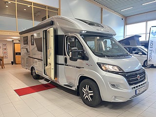 Husbil-halvintegrerad Adria CORAL SUPREME 670 SL 3 av 25