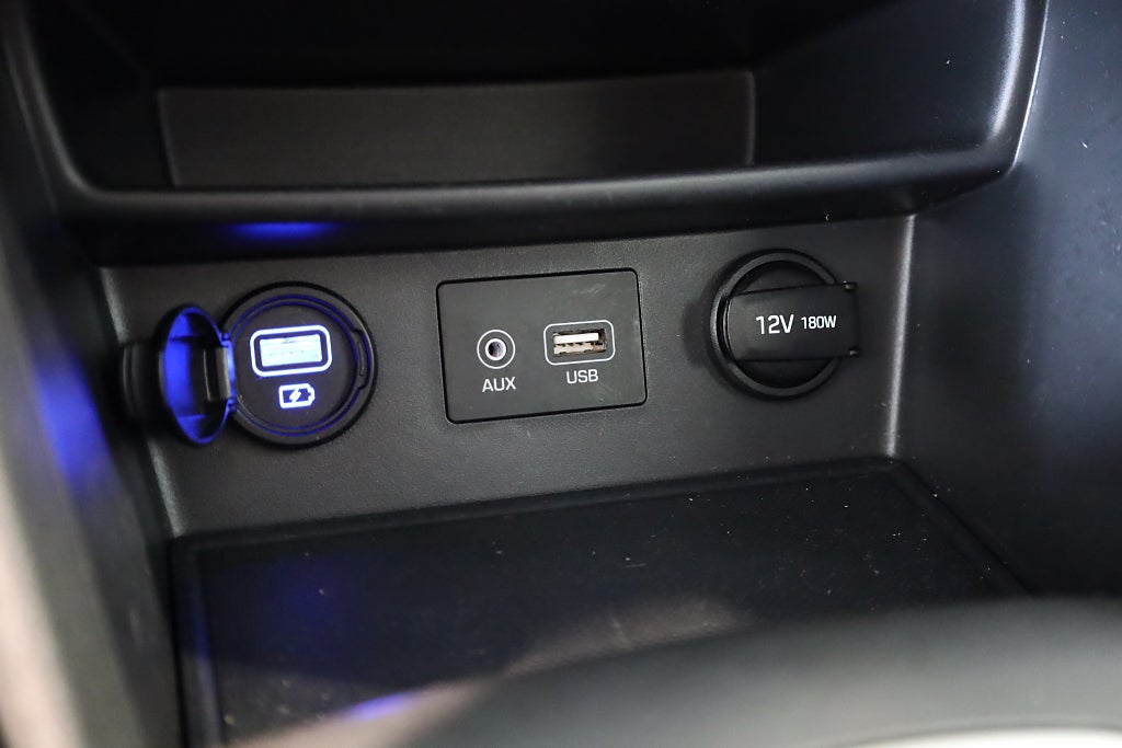 Hyundai Kona 1.6 T-GDI AUT Trend Kamera Blåtand Rattvärme 2020