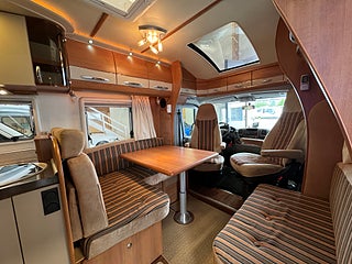 Husbil-halvintegrerad Hobby Toskana Exclusive 750 ELC 2 av 24