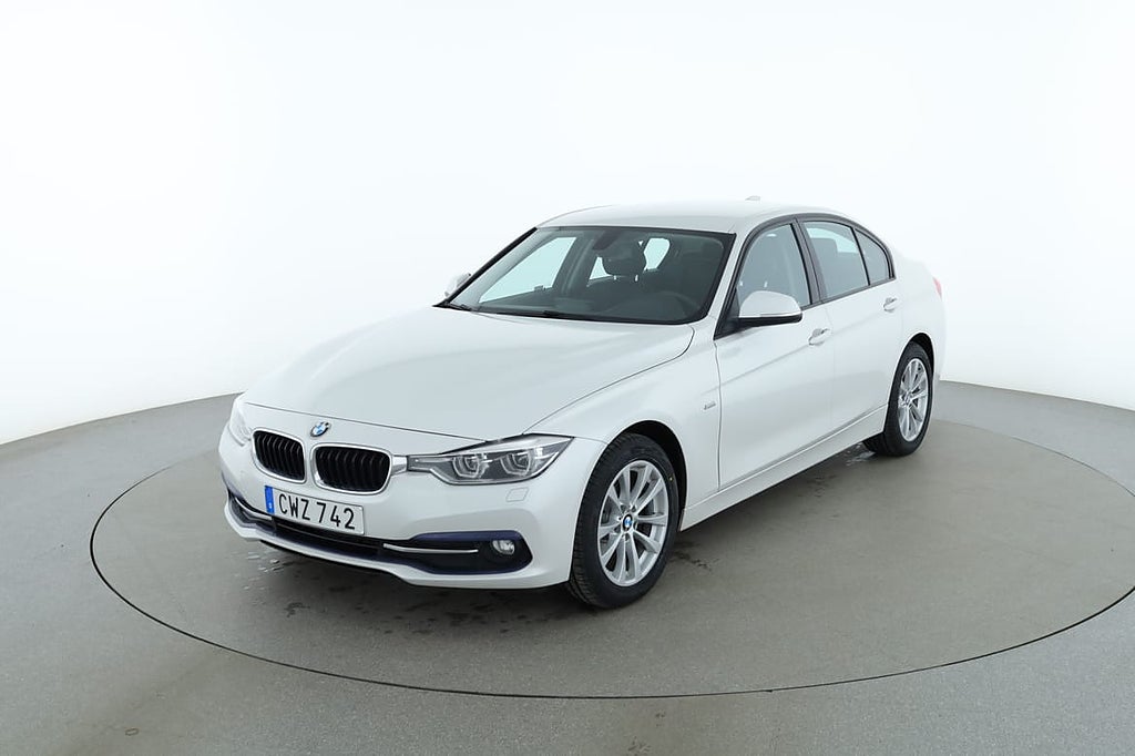 BMW 318 d xDrive Sedan Sport Line / PDC, GPS, Rattvärme