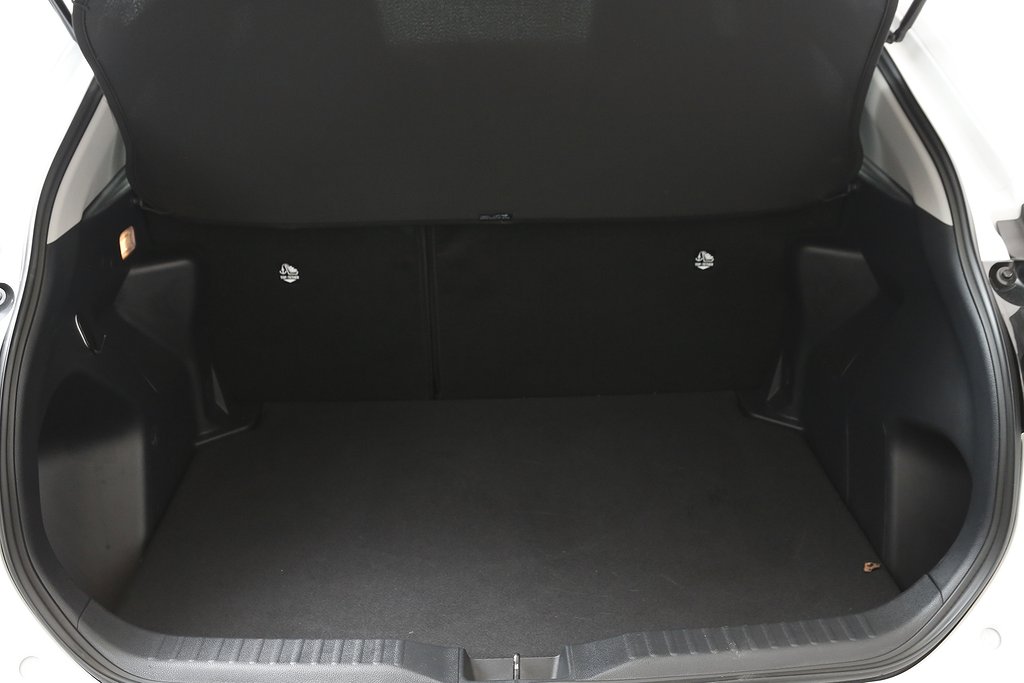 Toyota Yaris Cross 1,5 Hybrid e-CVT Active Motorvärmare 2024