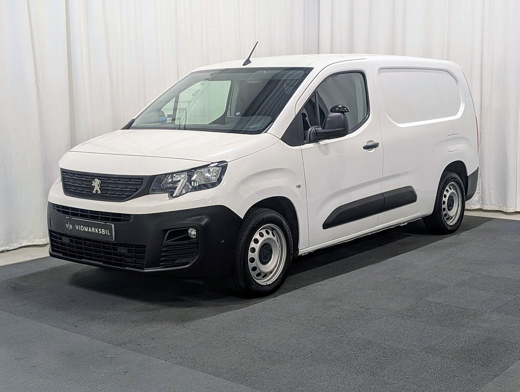 Peugeot Partner Utökad Last 1.5 BlueHDi|Moms|L2|V-inred|3-sits|Drag|
