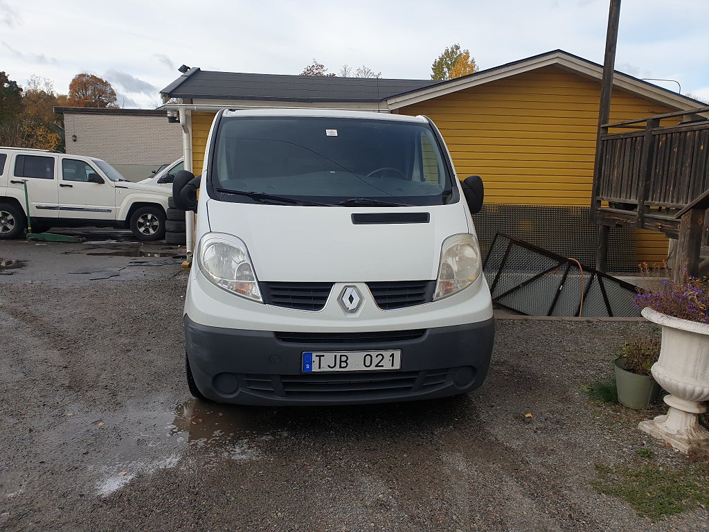Renault Trafic Skåpbil 2.9t 2.0 dCi 114hk