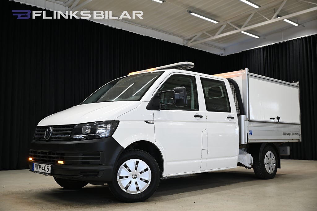 Volkswagen Transporter 2.0 TDI DSG 140HK Dubbelhytt|Kåpa|EnÄgare|Drag|Värmare