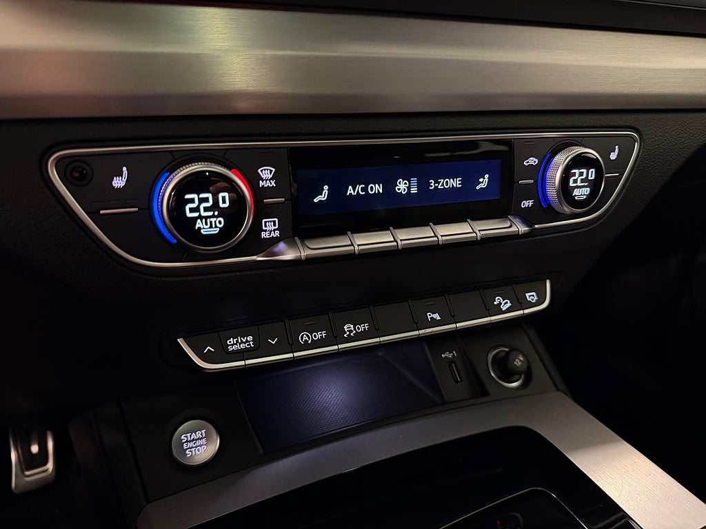 Audi Q5 2021 - miniatyr 13