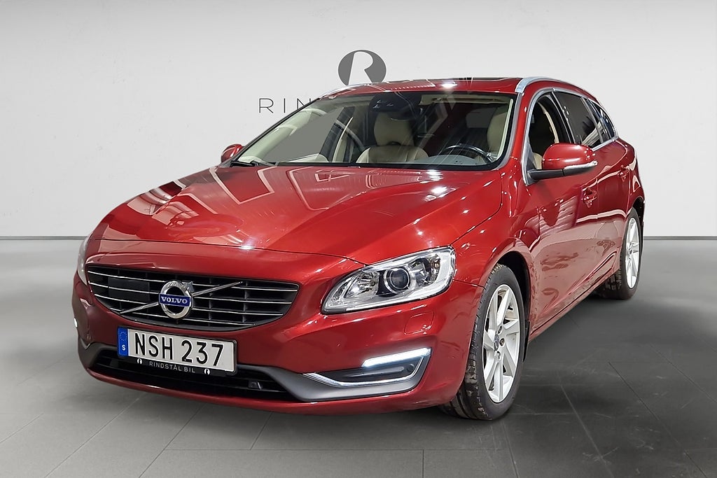 Volvo V60 D4 181 HK AUT SUMMUM DRAG D-VÄRM BLIS 1ÄGARE
