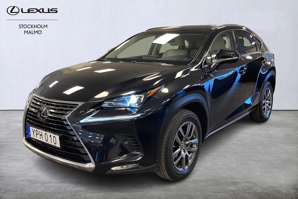 Lexus NX 300h AWD Executive Navigation Backkamera Dragkrok