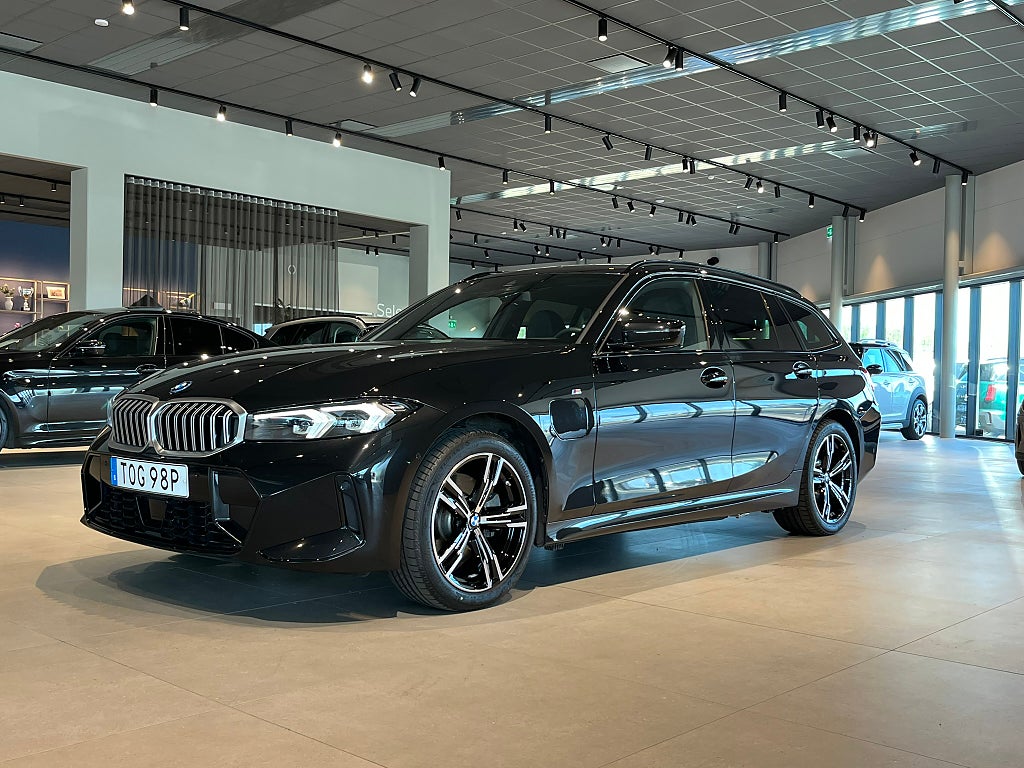 BMW 330e xDrive Touring M-Sport Adapt. Fart Rattvärme Drag 4,95%