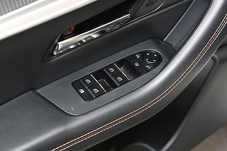 SUV Mazda CX-60 10 av 24