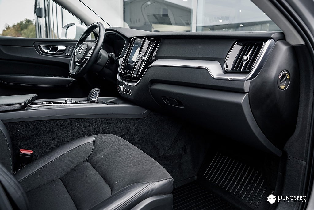 Volvo XC60 2020 - miniatyr 16