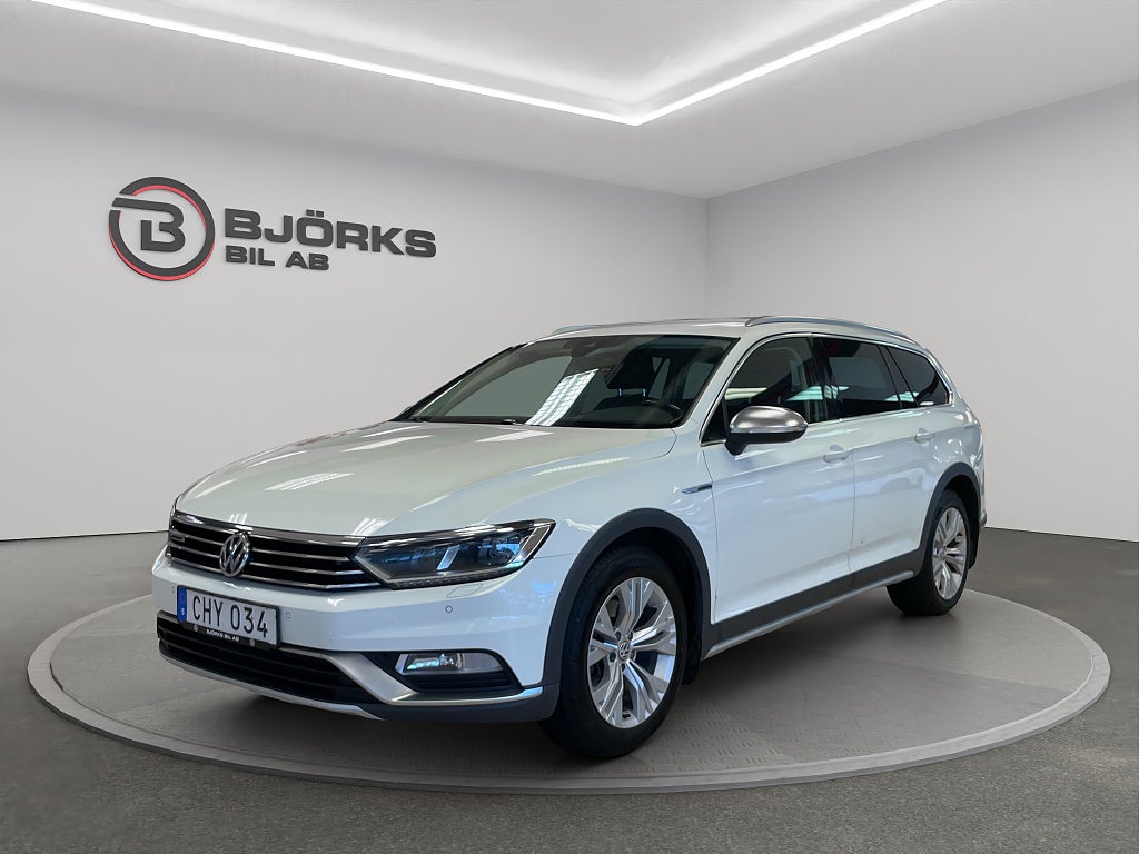 Volkswagen Passat Alltrack 2.0 TDI Cockpit GT D-Värm Se Spec