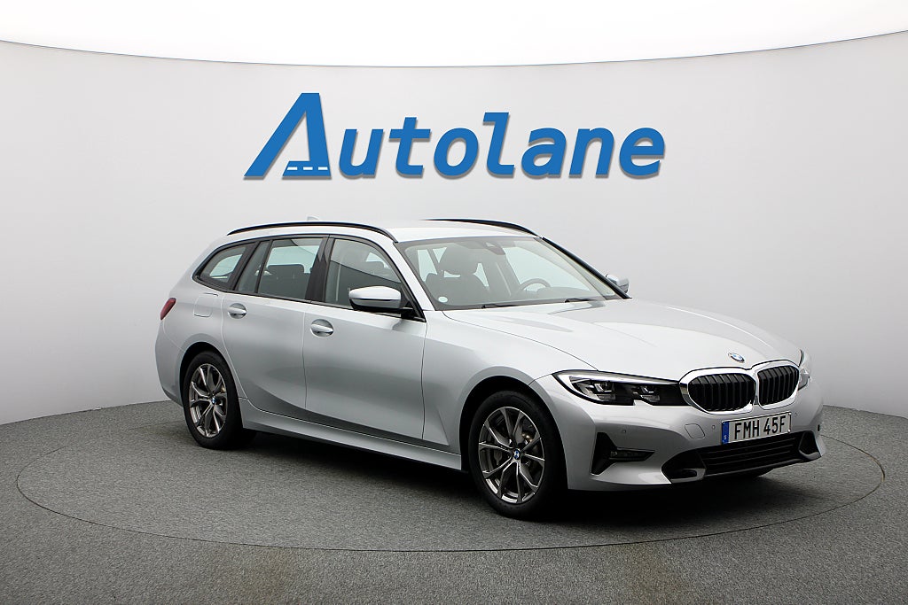 BMW 330e Touring 292hk  Phev Sommarkampanj 4,99% Laddhybrid