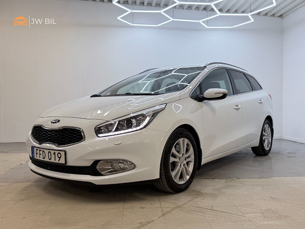 Kia Ceed cee'd_sw 1.6 GDI DCT EX Comfort Dragkrok Navi B-Kamera