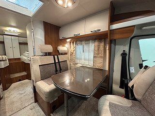 Husbil-halvintegrerad Hobby Optima De Luxe T65 GE 6 av 17