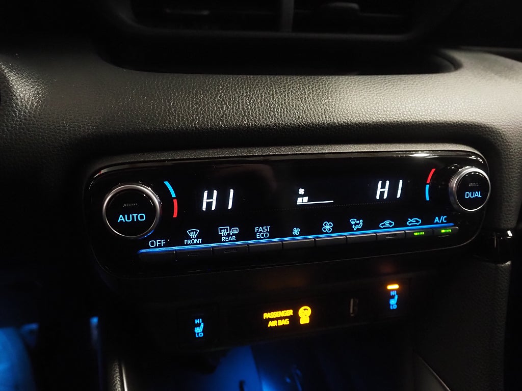 Toyota Yaris Hybrid 116hk CVT GR Sport |Navi|Backkamera|HUD|