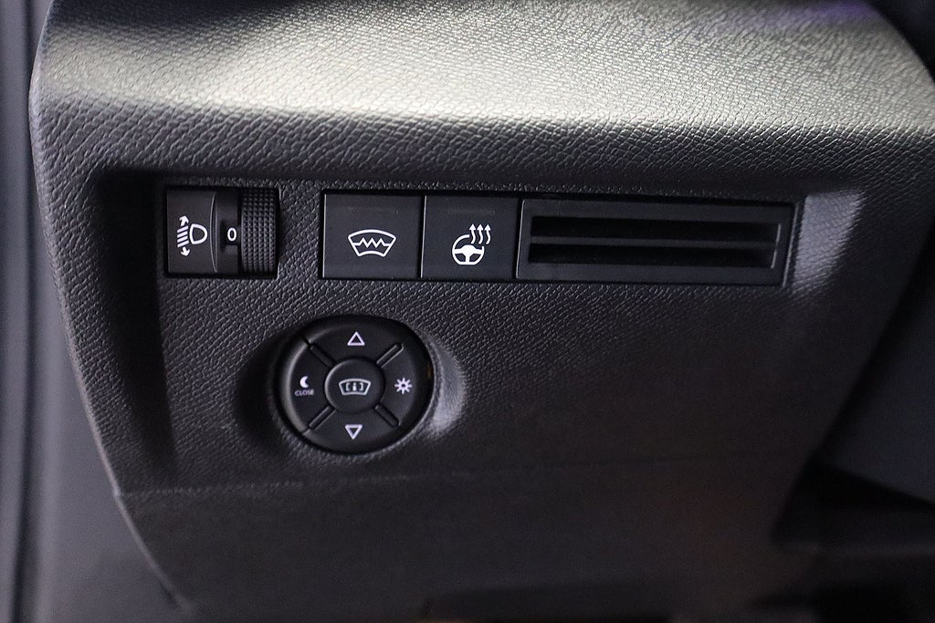 Bild på Citroën C4 Shine 1.2 PT 130hk Aut - B-KAMERA, CARPLAY, NAV