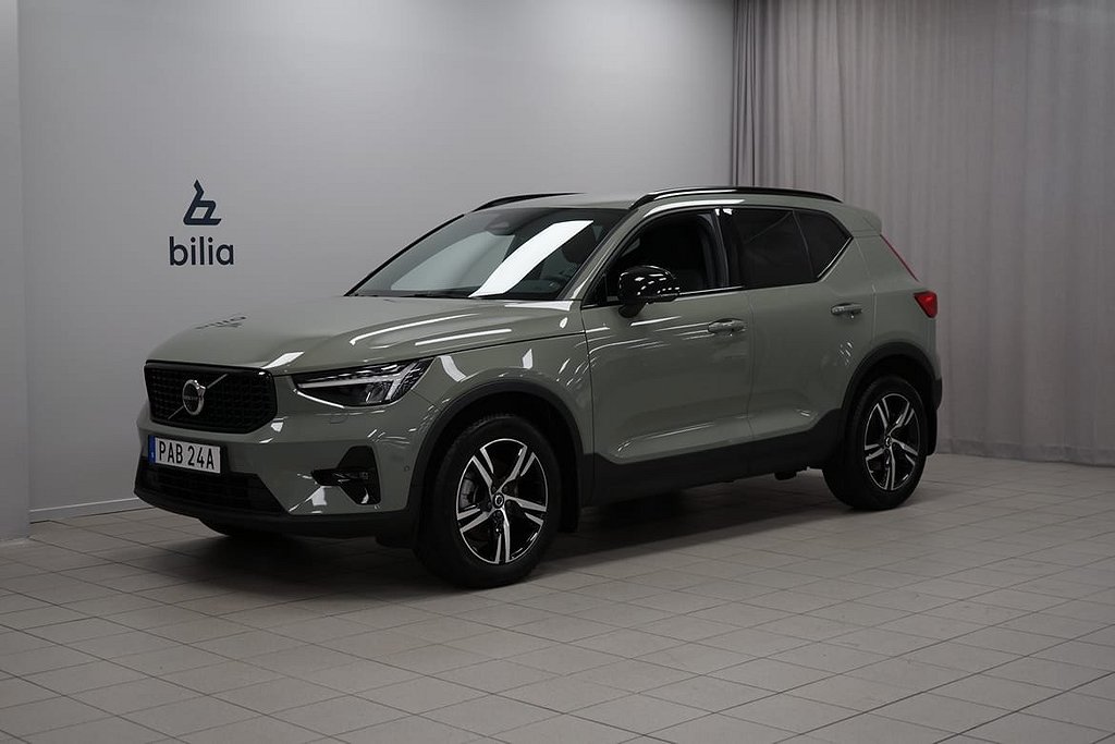 Volvo XC40 B3 FWD Bensin Plus Dark | 360 Kamera | Dragkrok