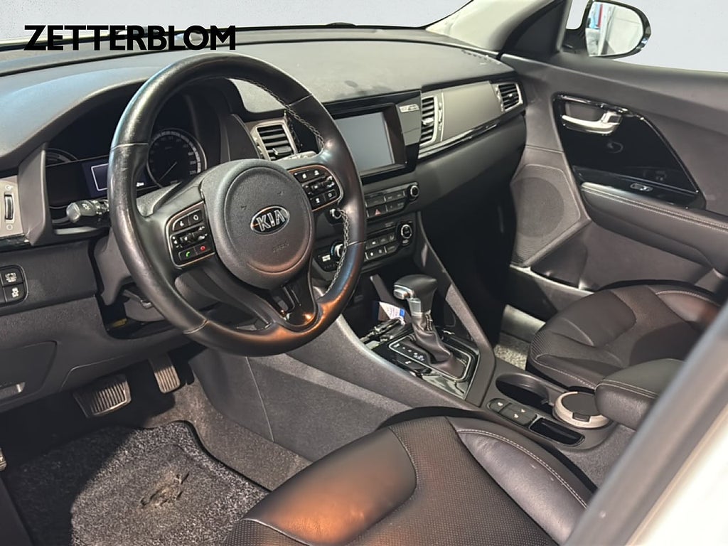 SUV Kia Niro 8 av 16