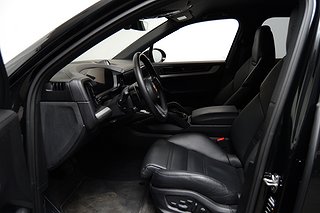 SUV Porsche Cayenne 9 av 32