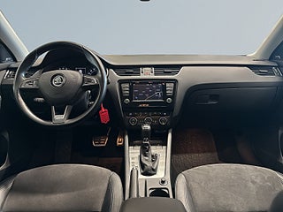 Skoda Octavia Scout 2.0 TDI 4x4 Premium Drag CANTON Kamera Mvärm Navi S&V