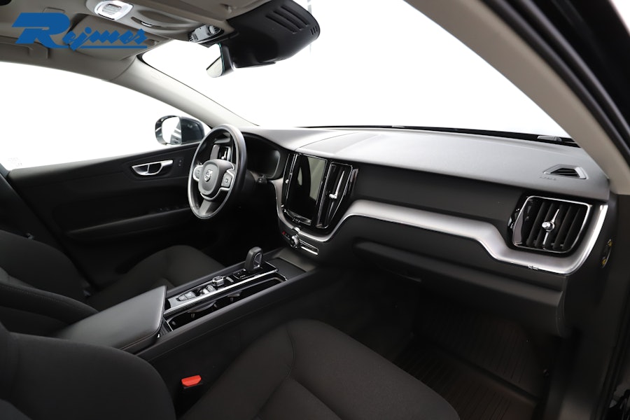 Volvo XC60 2021, kuva 7/49