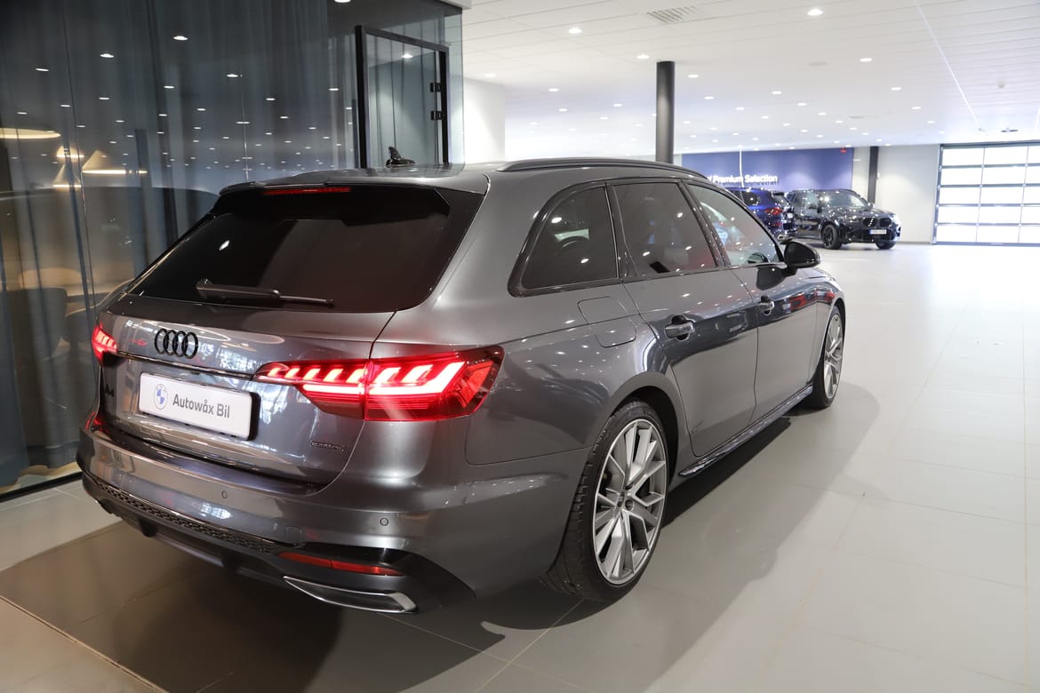 Audi A4 2022, bild 6/10
