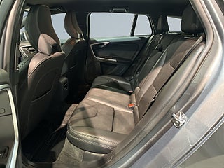 Volvo V60 D3 Business Edit Kamrem Bytt VoC Pvärm MoK Psens SoV – bild 13
