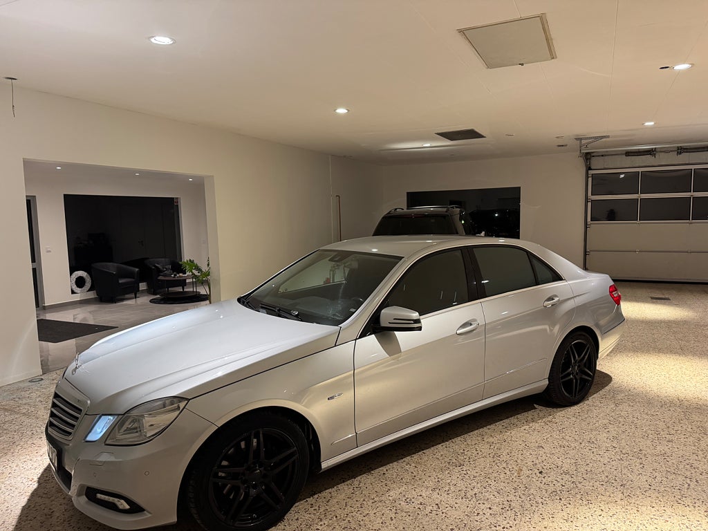 Mercedes-Benz E 250 automat BlueEFFICIENCY Avantgarde 