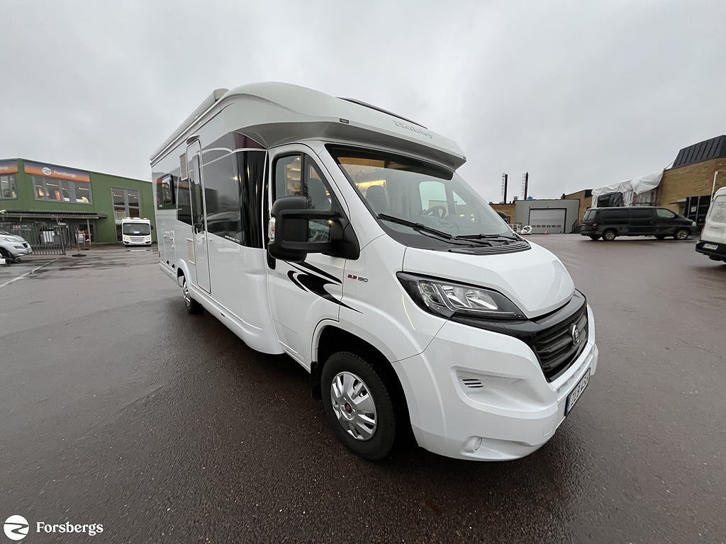 Hobby T 70 E - Låga långbäddar / Stort badrum längst bak