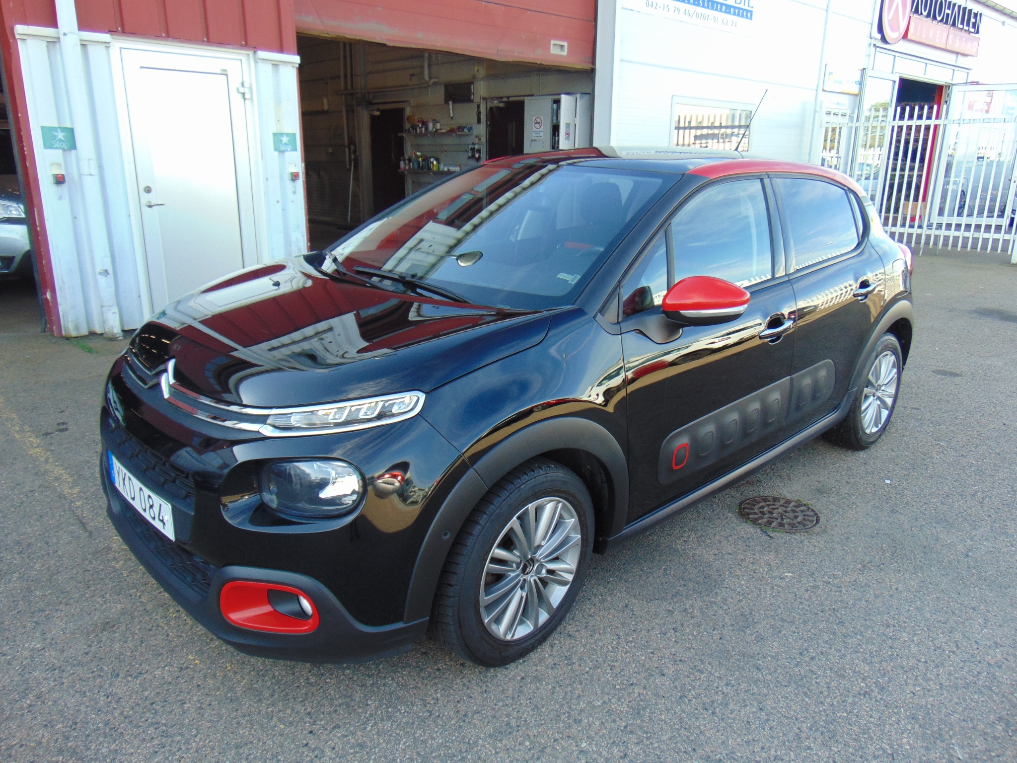 Citroen C3 1.2 PureTech 2017, photo 2/10