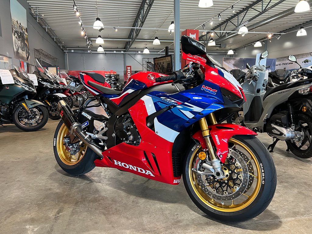 Honda CBR1000RR-R Fireblade SP #Endast 170mil# 