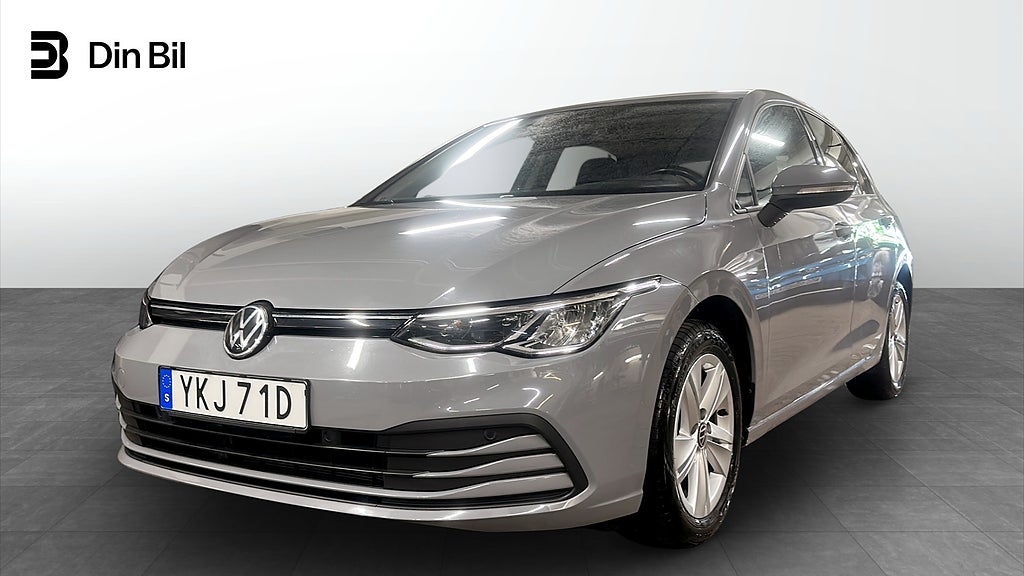 Volkswagen Golf 1.5 TSI 150HK / Parkeringsvärmare / Navigation