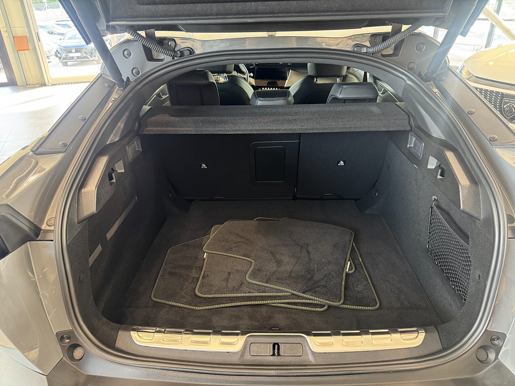 Bild på Peugeot 408 GT PureTech 130hk Aut - DEMO