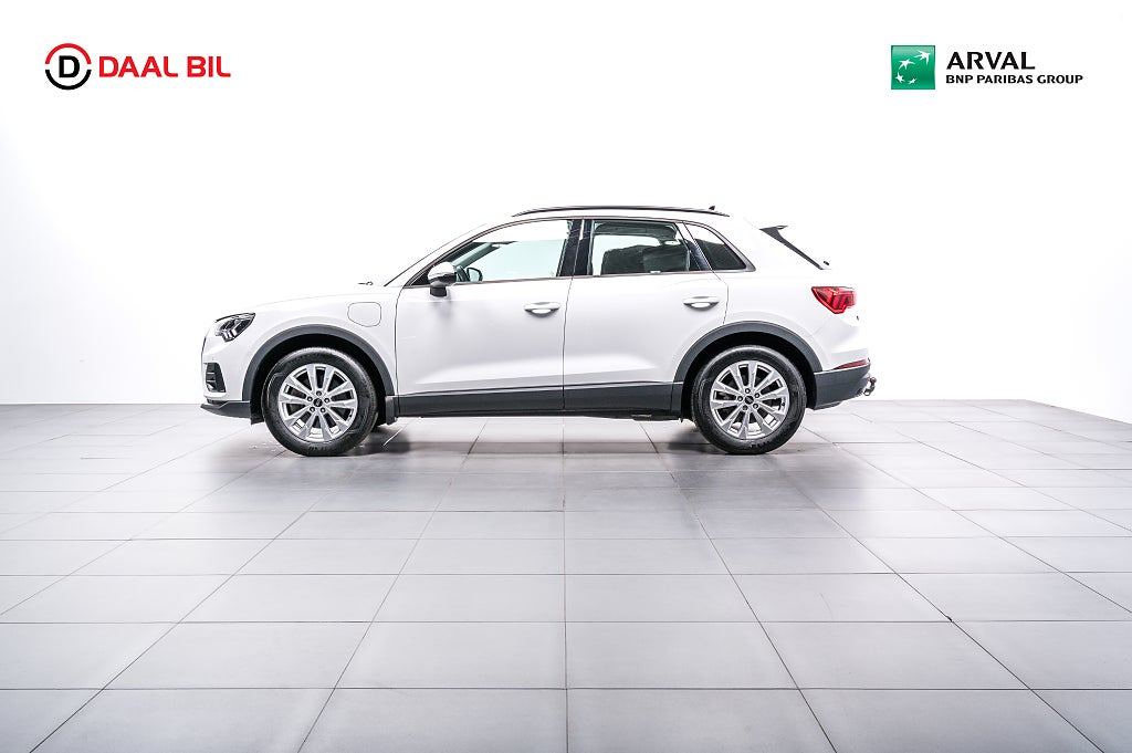 Audi Q3 45 TFSI e 245HK 13kWh PROLINE VÄRMARE DRAG COCKPIT