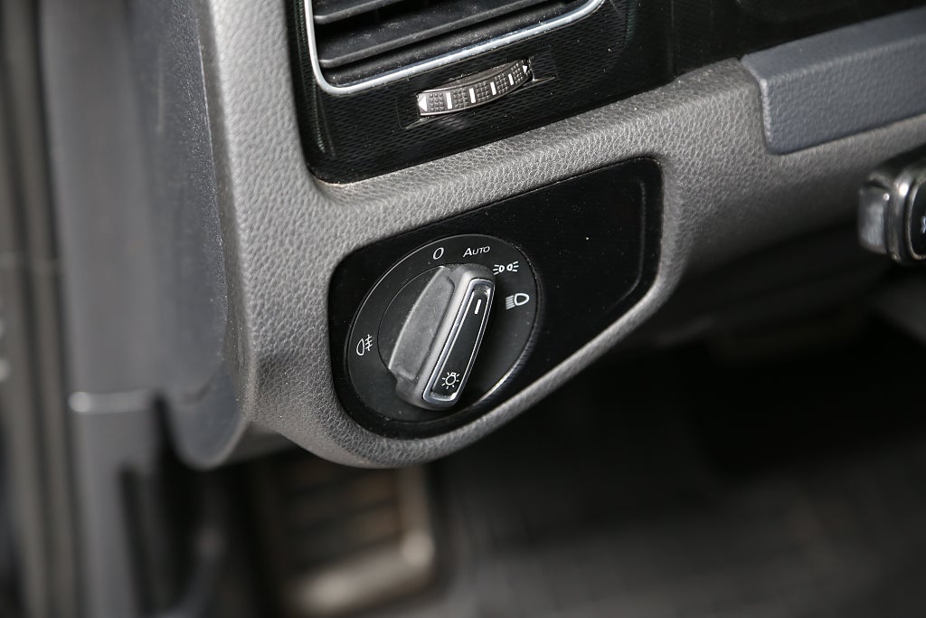 Volkswagen Golf GTE 1,4 TSI Plug-in 204hk DSG Kamera Värmare Dragkrok 2016