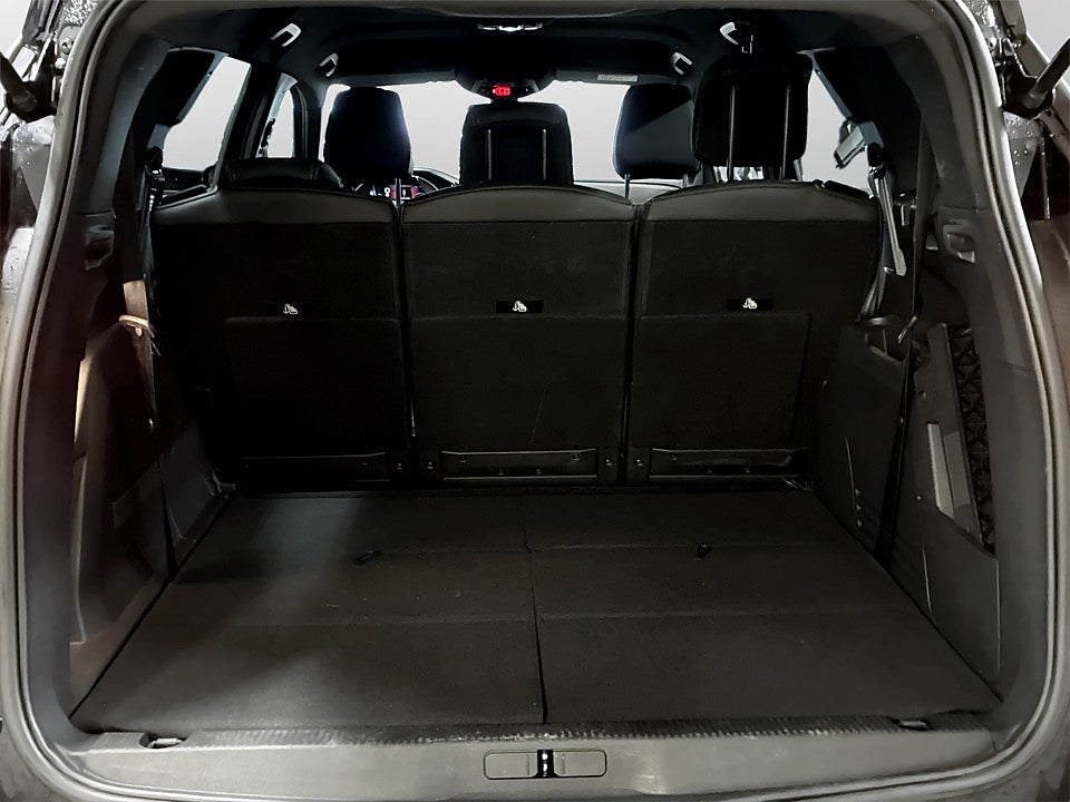 Bild på Peugeot 5008 GT 1.2 PT 130hk Aut 7-SITS B-KAMERA CARPLAY
