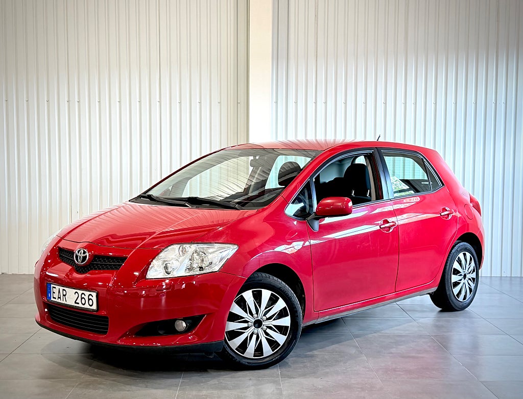 Toyota Auris 1.6 Dual VVT-i  NY SERVAD VÄLSERVAD EN-BRUKARE 124HK