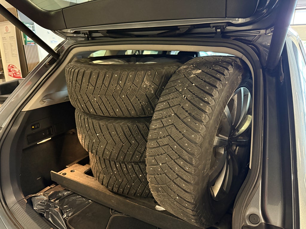 Volkswagen Tiguan 2018 - miniatyr 26