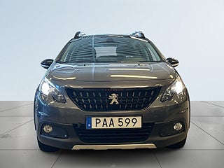 Peugeot 2008 1.2 PureTech 110 EAT GT P-Sens/MoK-Värm/Pano/SoV-Däck – bild 2