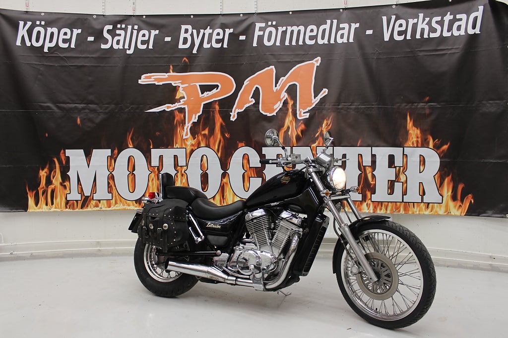 Suzuki VS750 Intruder